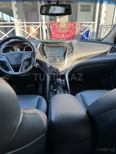 Hyundai Santa Fe-10