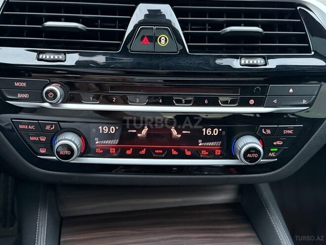 BMW 530-13