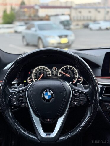 BMW 530-12