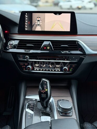 BMW 530-11