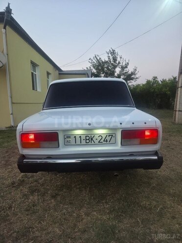 LADA (VAZ) 2107-2