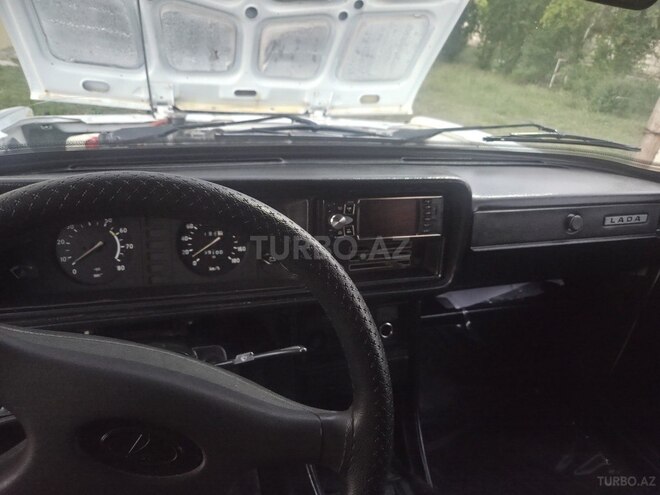 LADA (VAZ) 2107-16