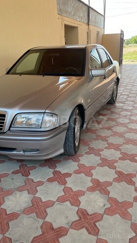 Mercedes C 180-18