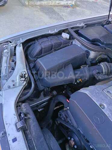 Mercedes E 230-16