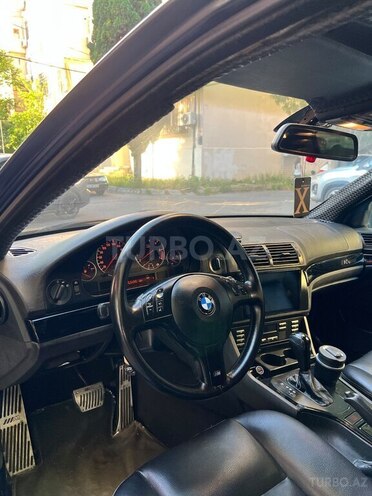 BMW 528-7