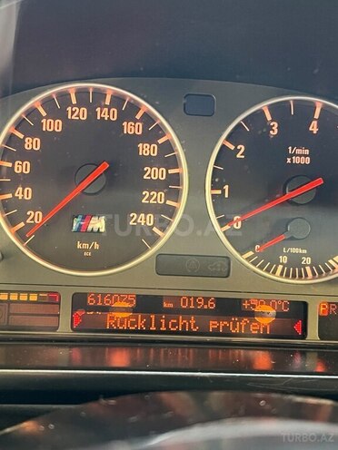 BMW 528-12