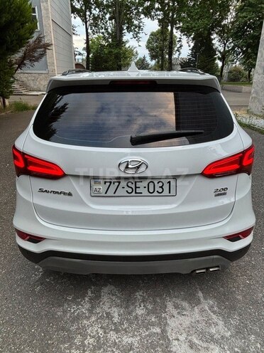 Hyundai Santa Fe-11