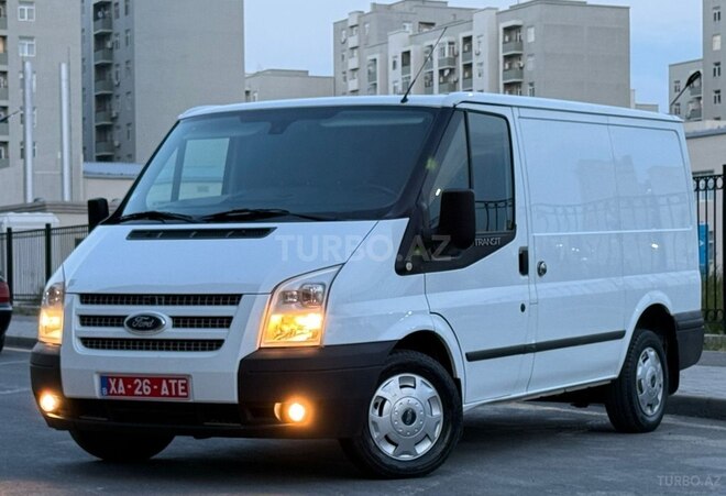 Ford Transit-13