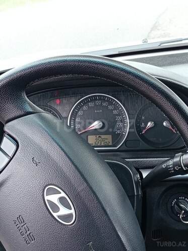 Hyundai Sonata-13