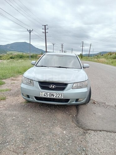 Hyundai Sonata-1