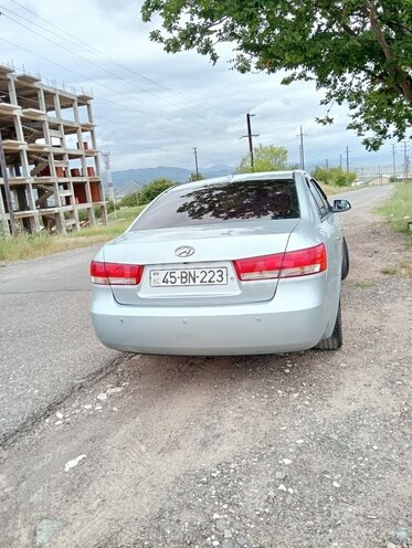Hyundai Sonata-6