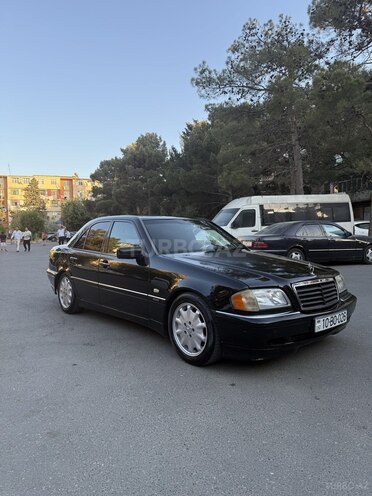 Mercedes C 240-3
