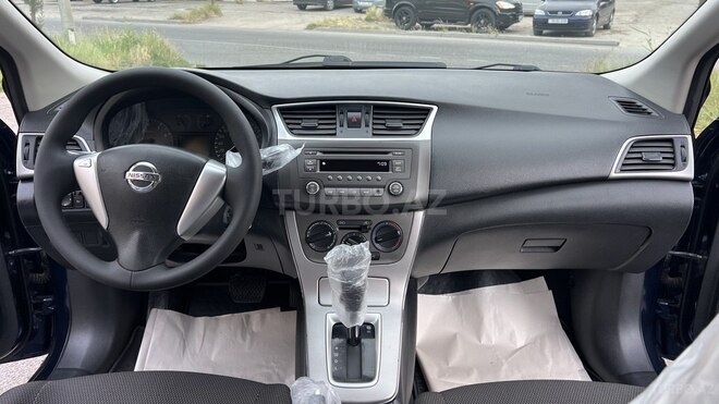 Nissan Tiida-16