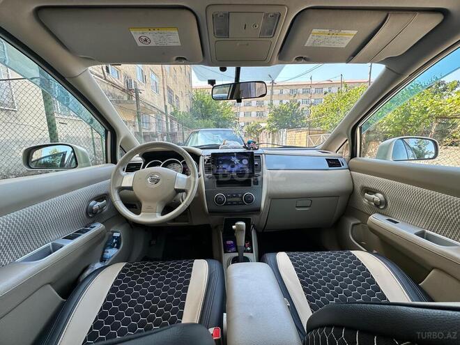 Nissan Tiida-8