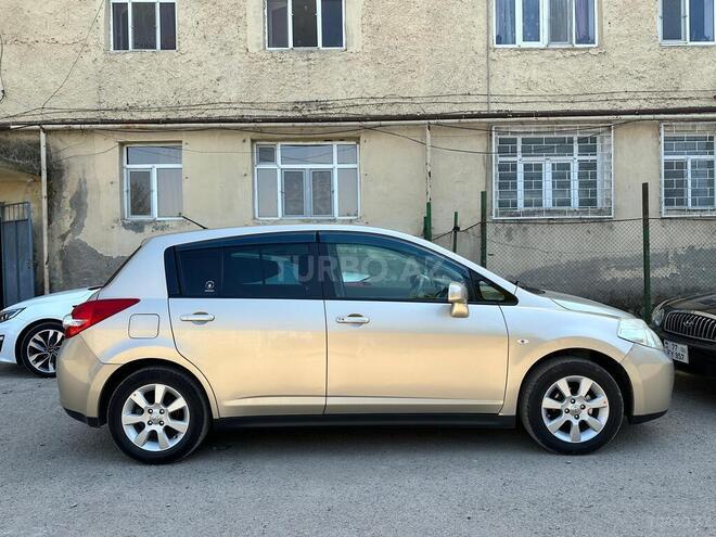 Nissan Tiida-3