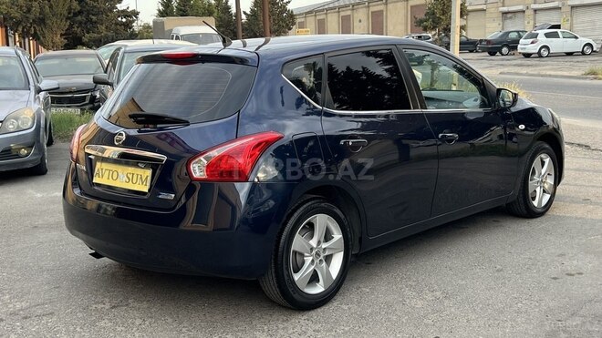 Nissan Tiida-12