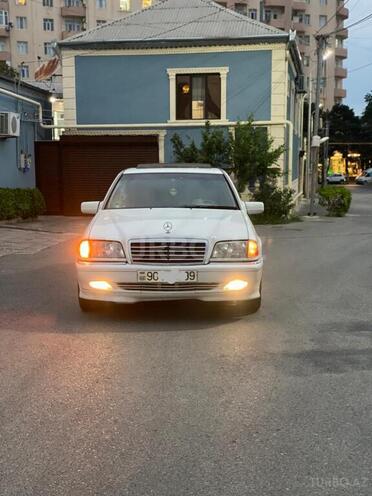 Mercedes C 230-1