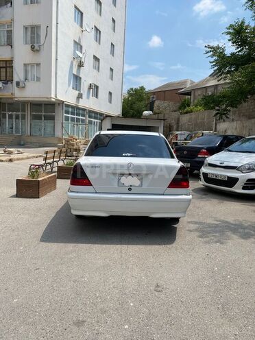 Mercedes C 230-10