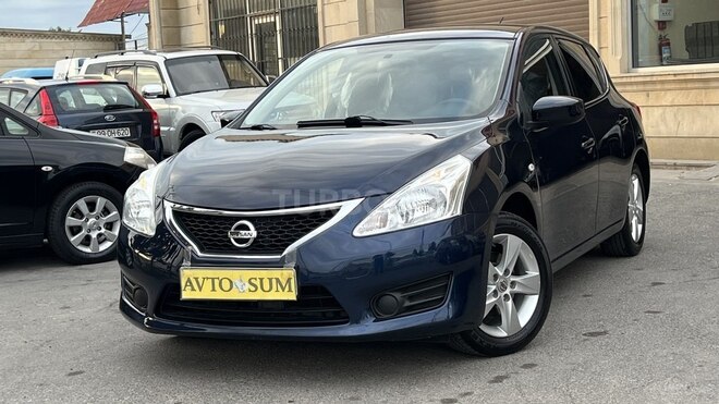 Nissan Tiida-1