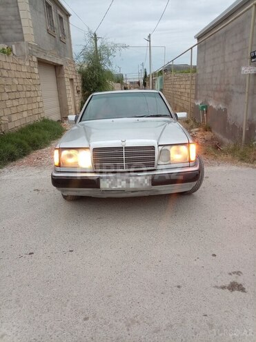 Mercedes 250 D-3