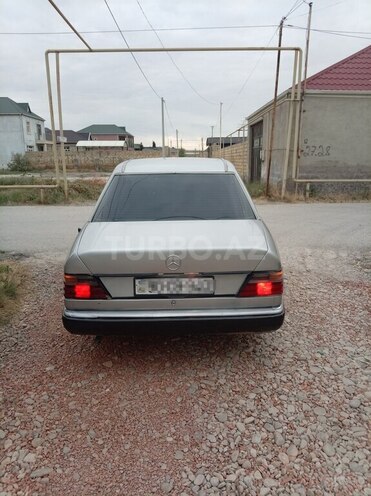 Mercedes 250 D-4