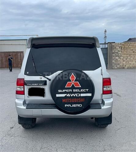 Mitsubishi Pajero io-10