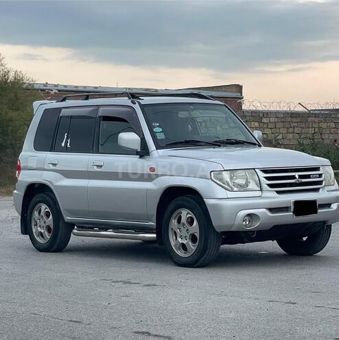 Mitsubishi Pajero io-5