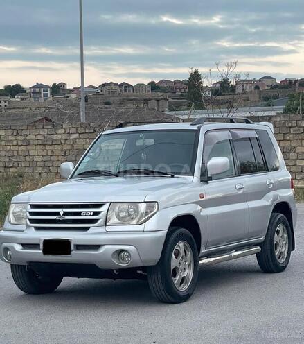 Mitsubishi Pajero io-3