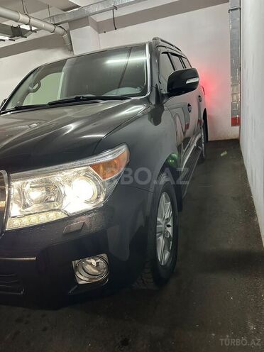 Toyota Land Cruiser-3