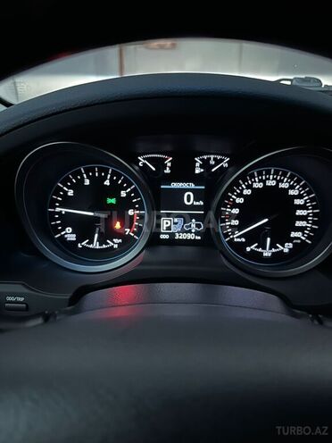 Toyota Land Cruiser-7