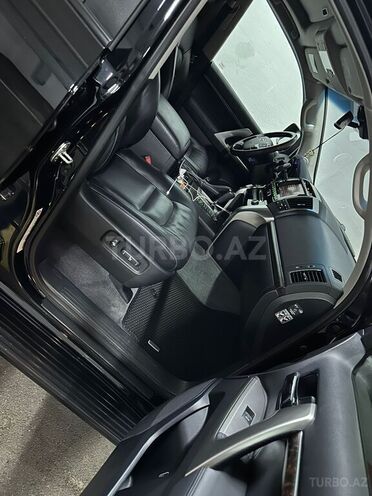 Toyota Land Cruiser-2