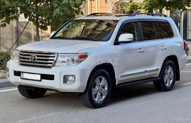 Toyota Land Cruiser-3