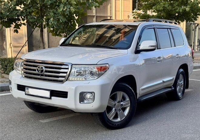 Toyota Land Cruiser-4