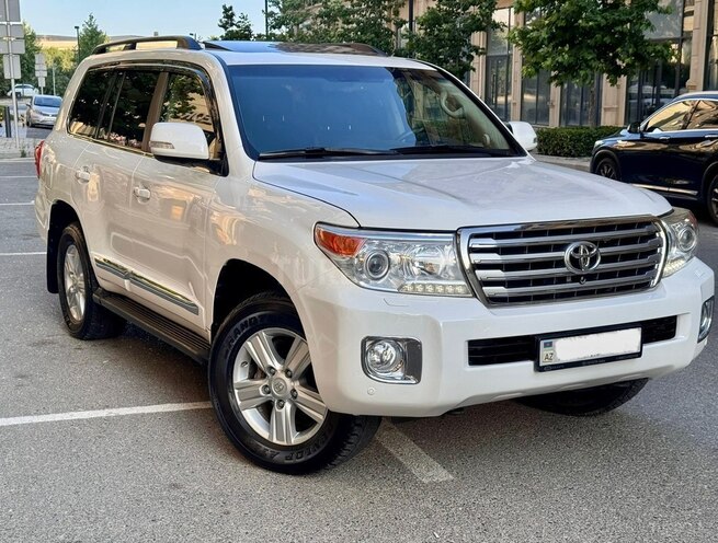 Toyota Land Cruiser-5