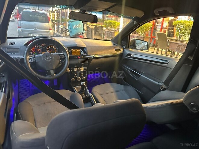 Opel Astra-10