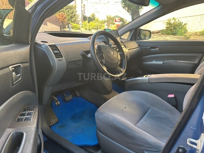 Toyota Prius-6