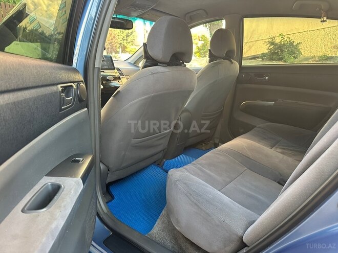 Toyota Prius-7