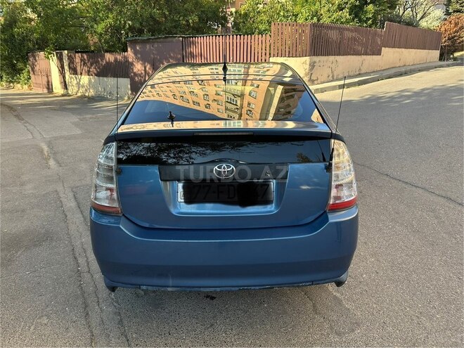 Toyota Prius-4