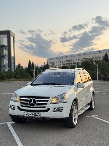 Mercedes GL 550 4MATIC-5