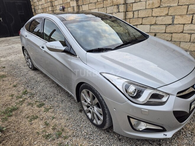 Hyundai i40-6