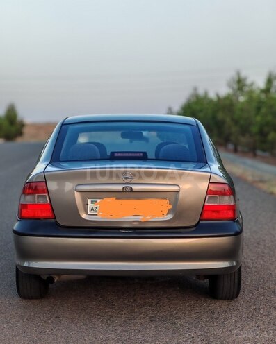 Opel Vectra-2