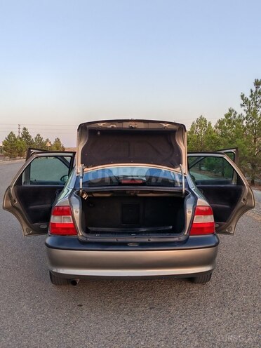 Opel Vectra-10