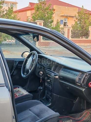 Opel Vectra-5