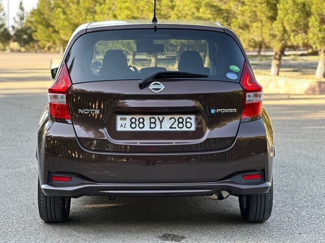 Nissan Note-3