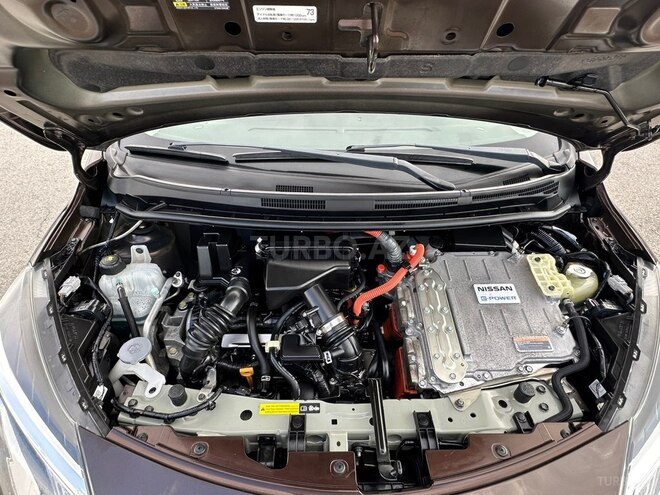 Nissan Note-7