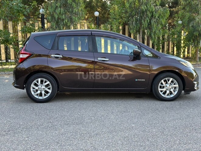 Nissan Note-16