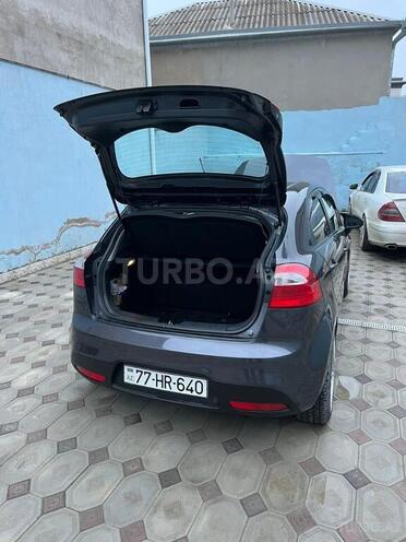 Kia Rio-9
