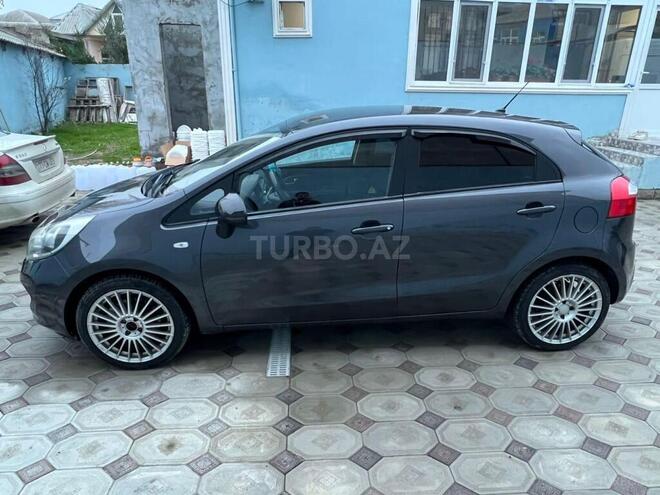 Kia Rio-3