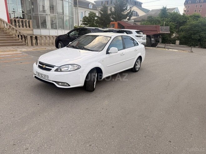 Daewoo Gentra-11