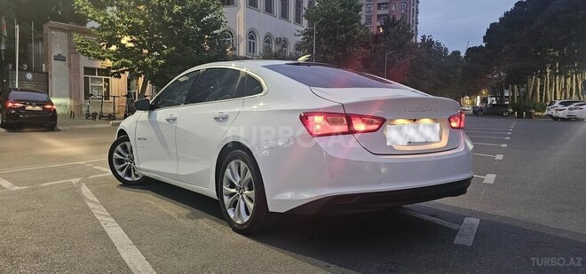 Chevrolet Malibu-8